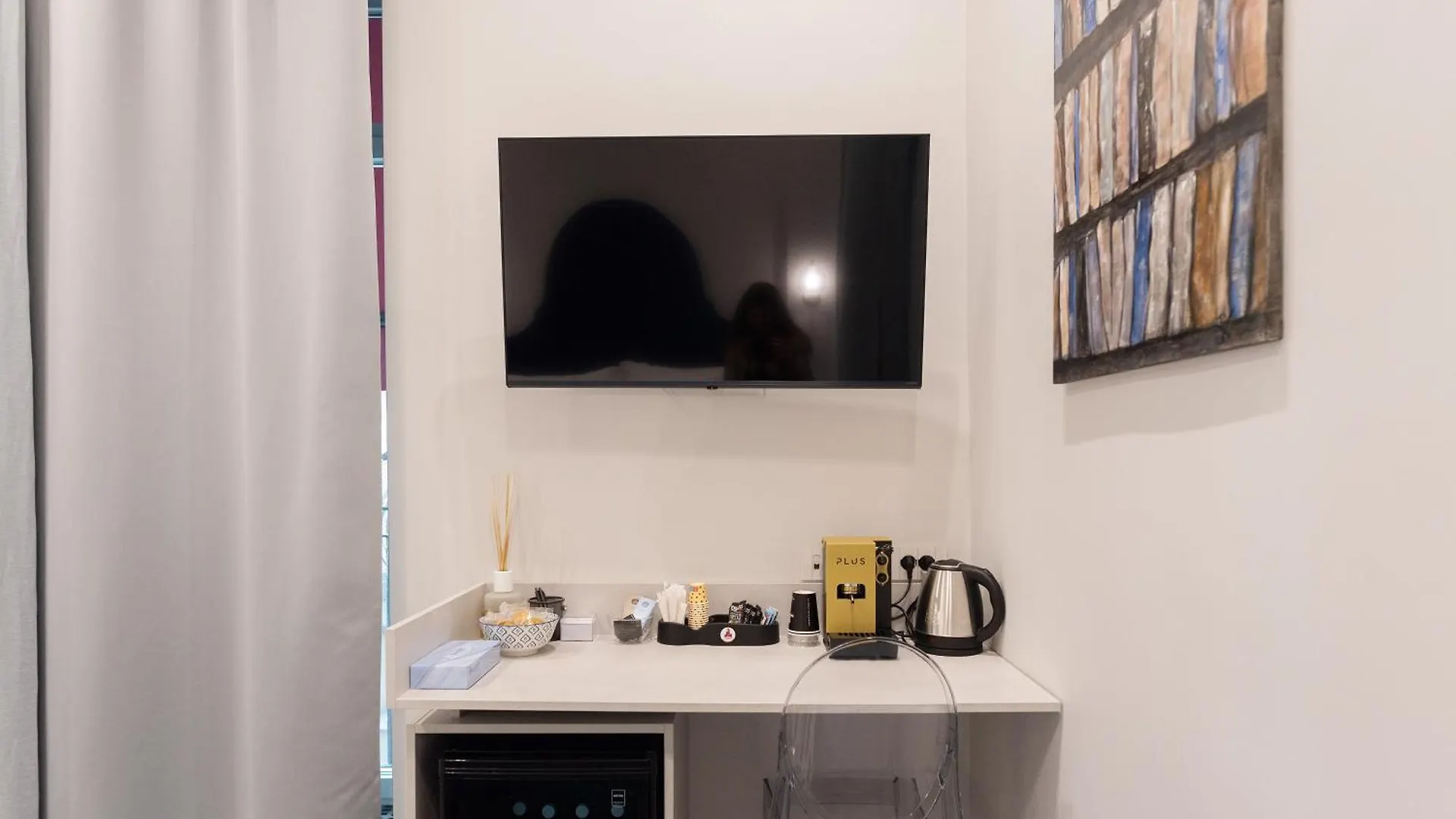 Three Rooms Toledo Naples Italie